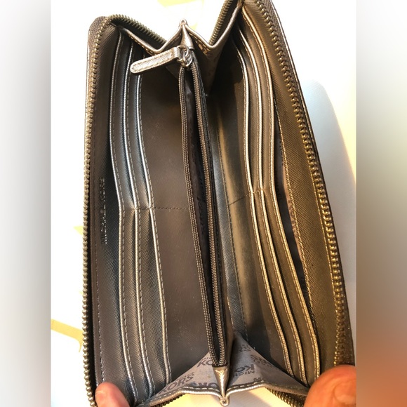 Michael Kors Silver Wallet - Picture 6 of 10
